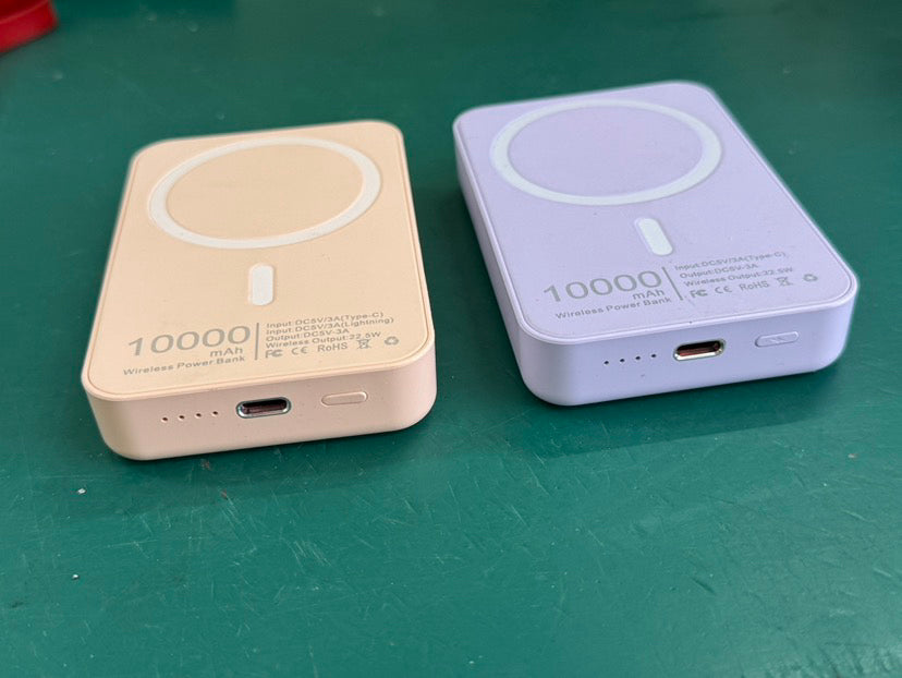 Magnetic Wireless Charger Electric Treasure Wireless Charger Portable Power Source Foot 5000MA by Dropshipman