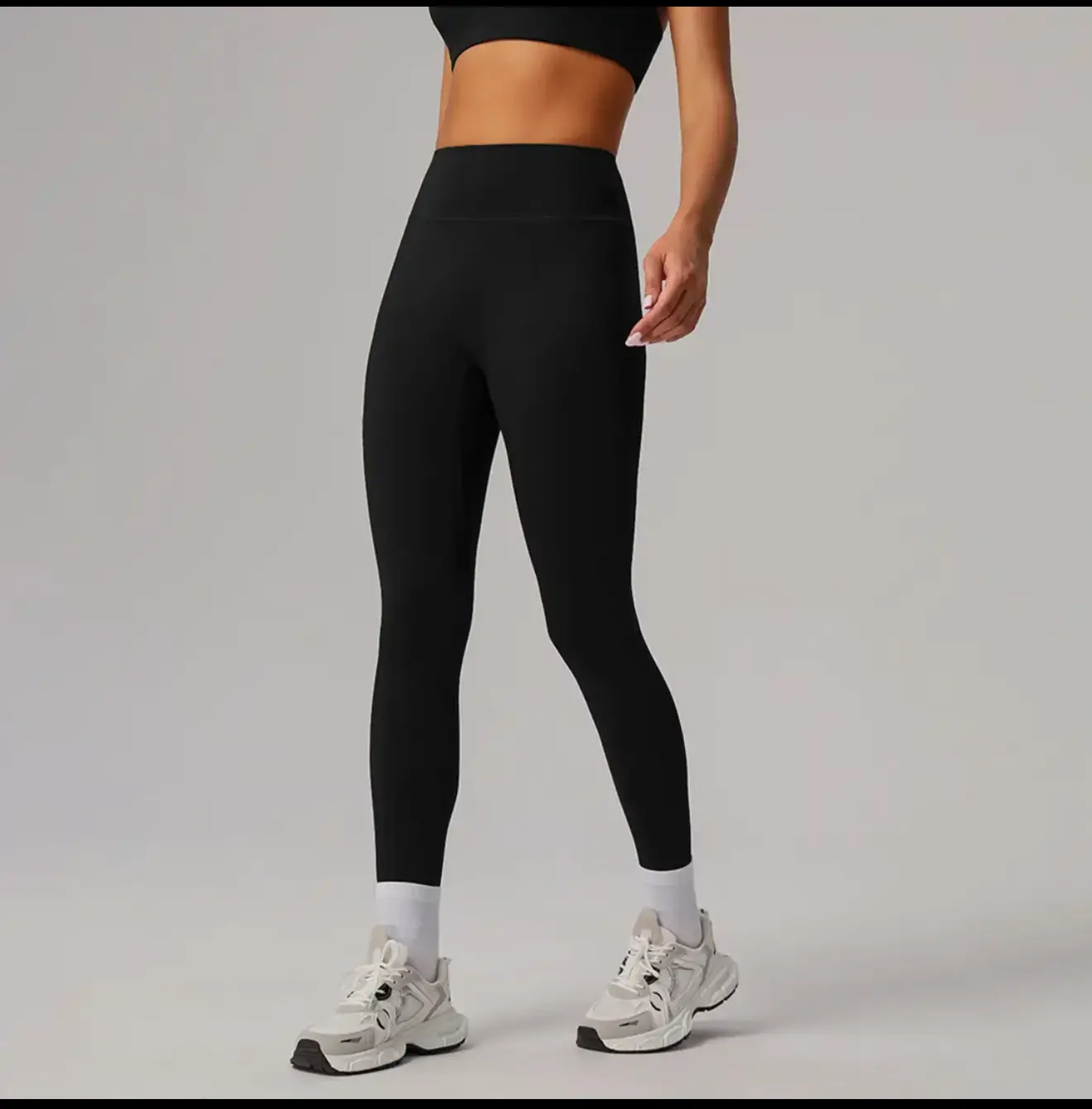 Eclipse Seamless Contour Leggings – Jet Black by Me & I
