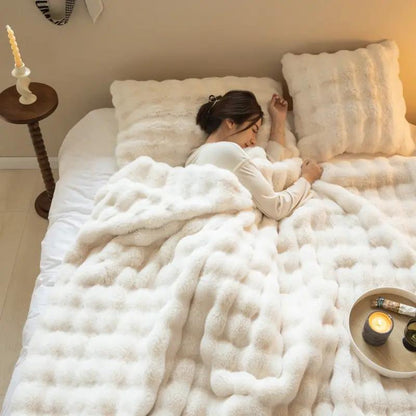 Polyester Carpet Rabbit Bubble Velvet Thickened Nap Blanket Quilt by Dropshipman