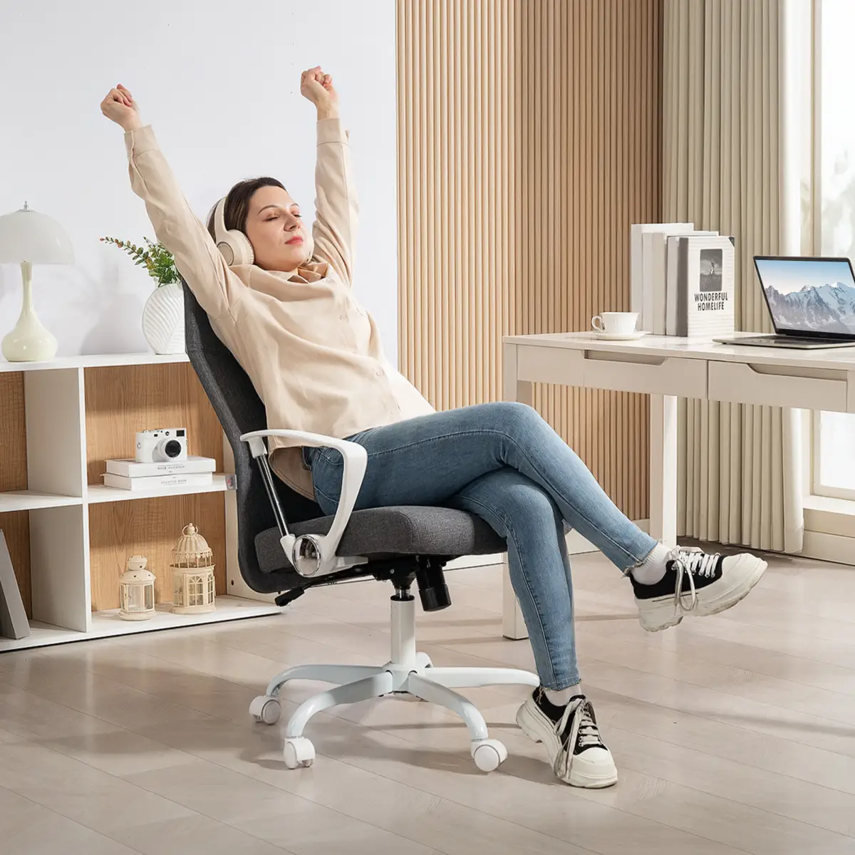 Office Chair/Massage Office Chair by N/A