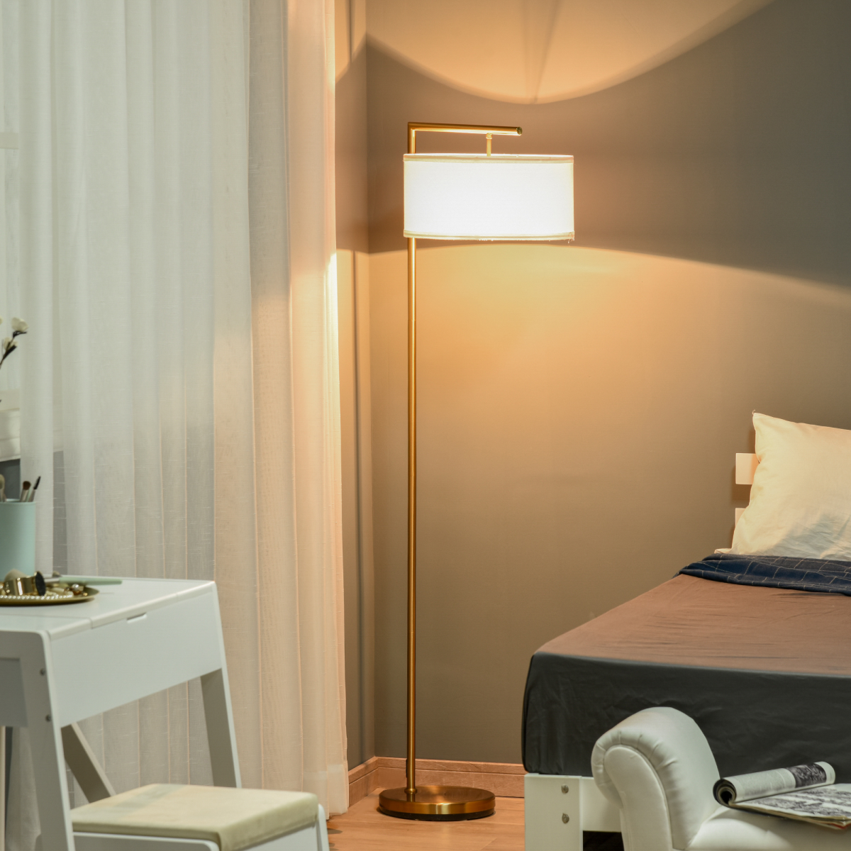 Floor Lamp with Linen Lampshade Round Base for Living Room Bedroom HOMCOM by Unbranded