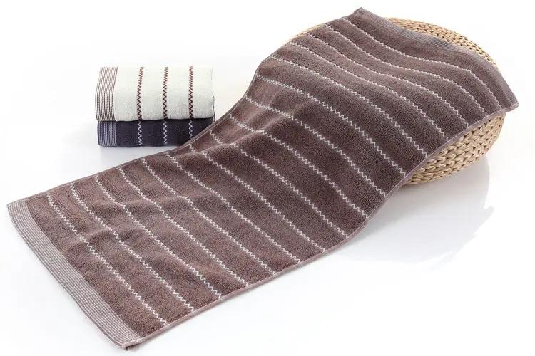 Cotton embroidered towel by Dropshipman