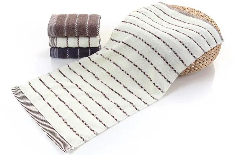 Cotton embroidered towel by Dropshipman