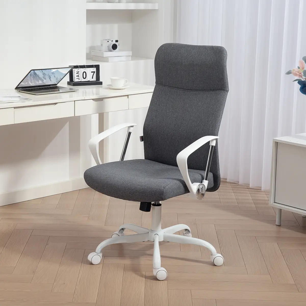 Office Chair/Massage Office Chair by N/A
