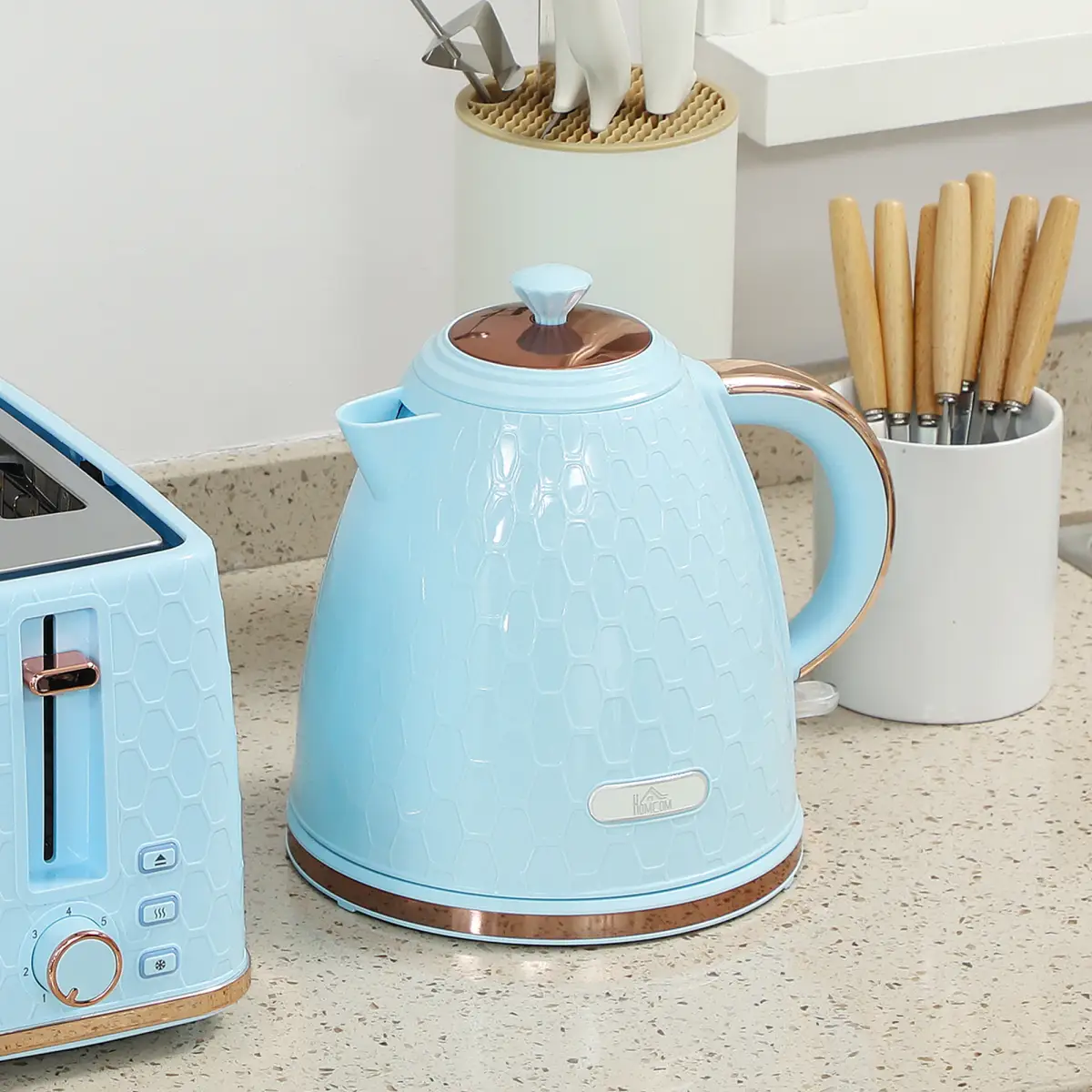 Kettle and Toaster Set by N/A