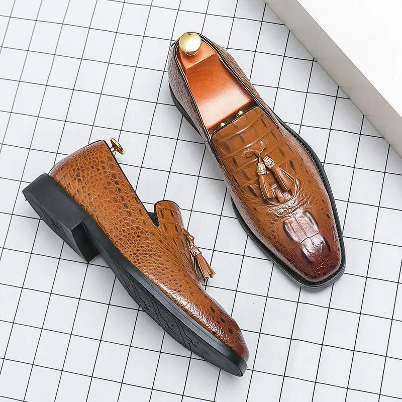 Mens Korean-style Crocodile-pattern Embossed Tassel Leather Shoes by Dropshipman