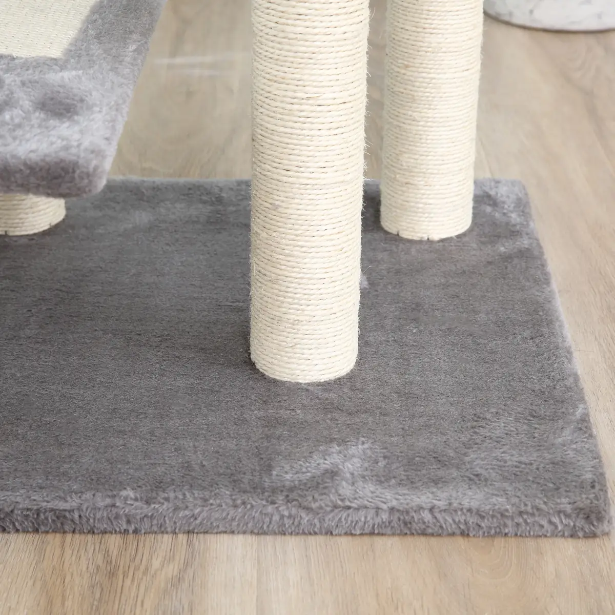 Cat Tree Activity Center Kitten Climbing Tower Scratching Post Plush Pawhut by Unbranded