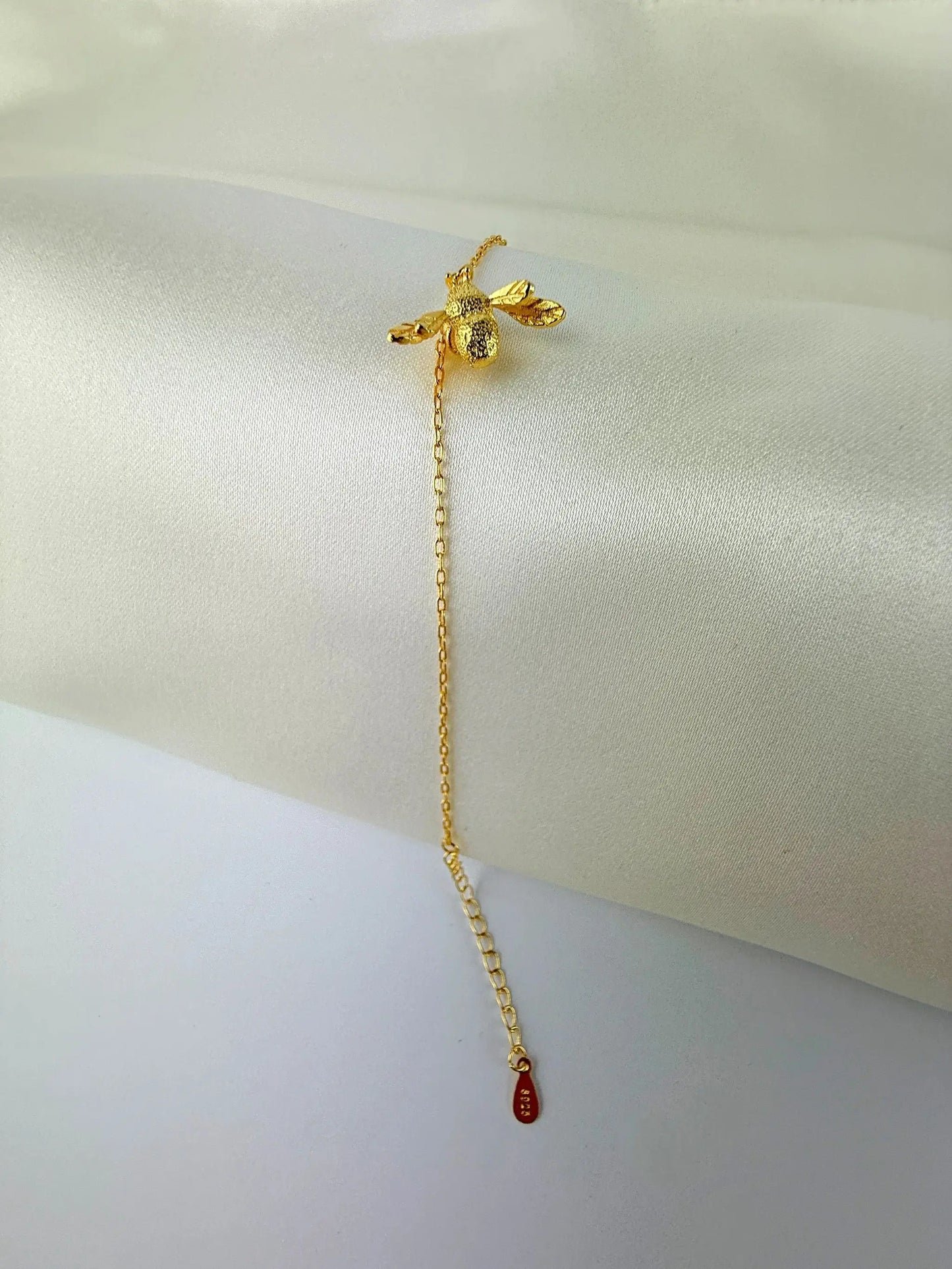 16K Gold Plated 925 Sterling Silver Big Bee Anklet by LAURRÈ Jewellery