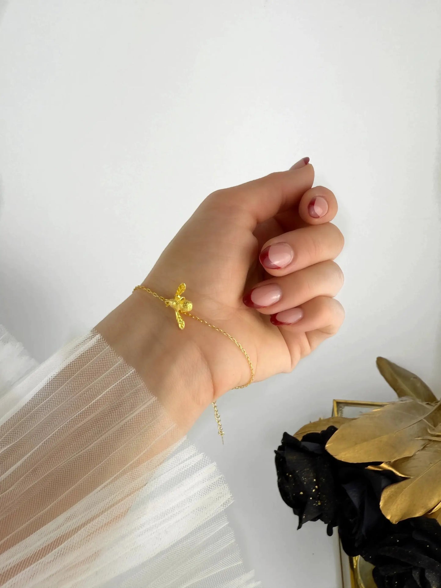 16K Gold Plated 925 Sterling Silver Big Bee Anklet by LAURRÈ Jewellery
