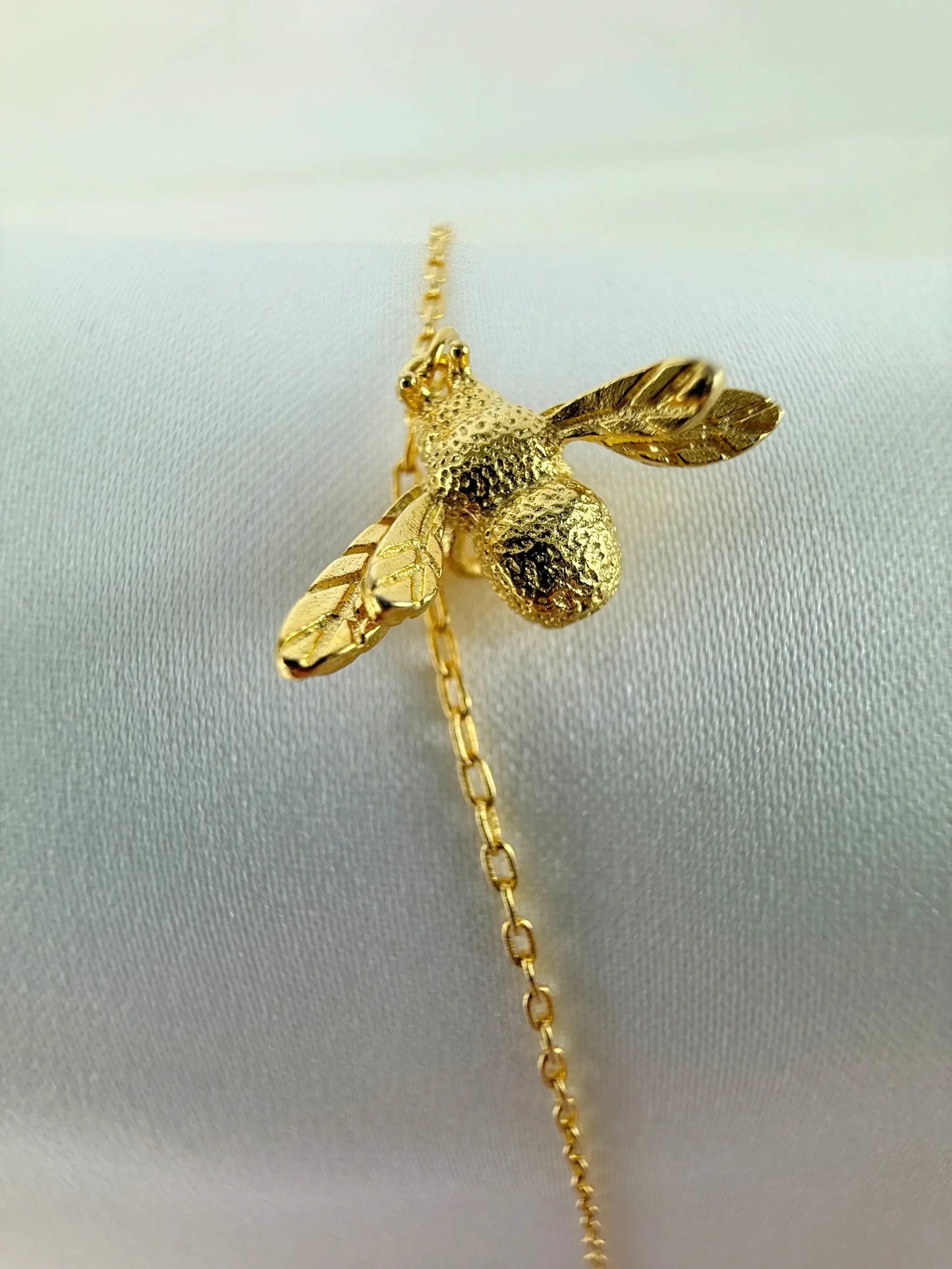 16K Gold Plated 925 Sterling Silver Big Bee Anklet by LAURRÈ Jewellery