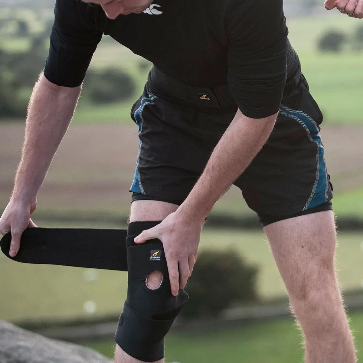 Self Heating Thermal Knee Support by Fireactiv