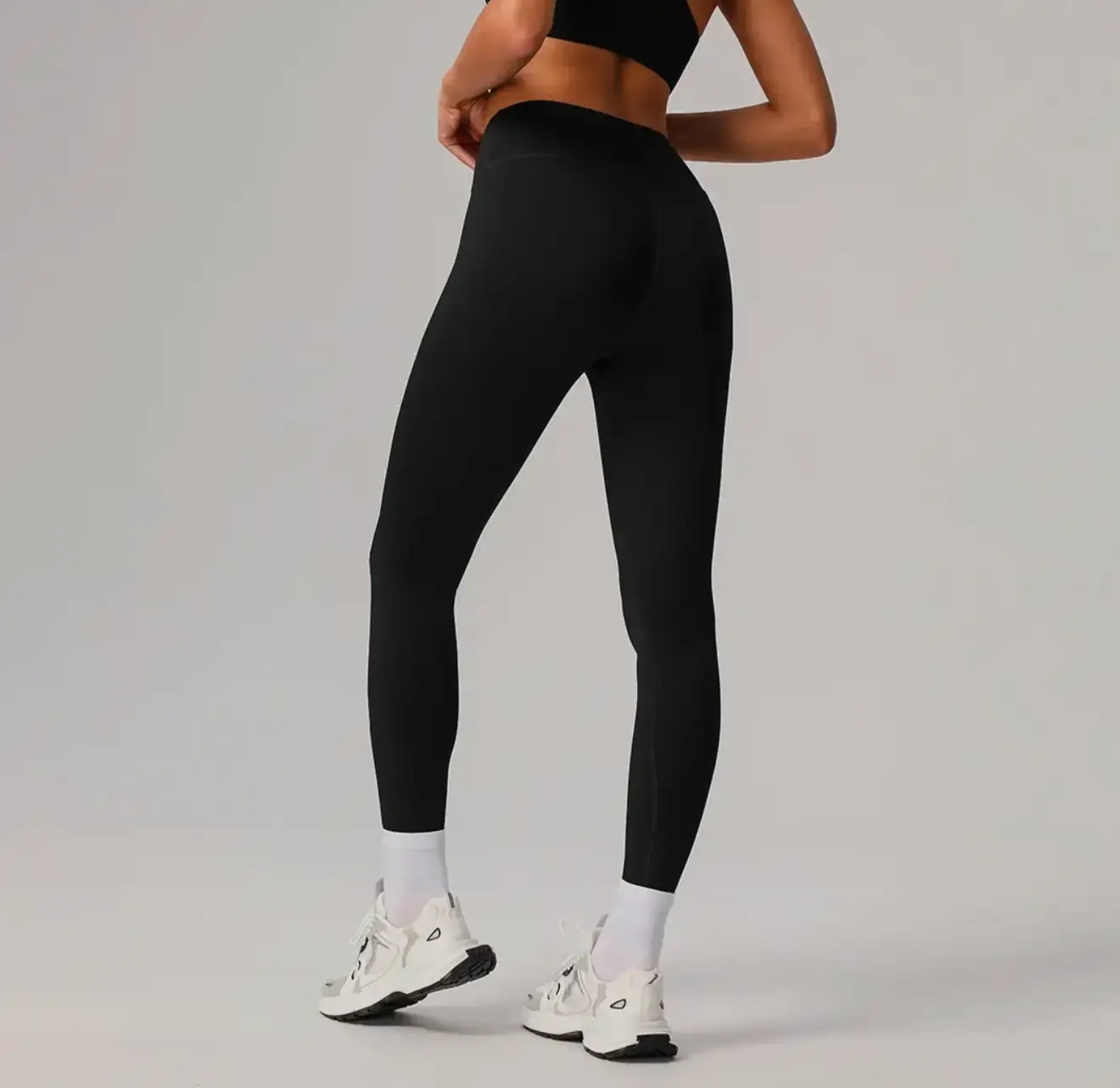 Eclipse Seamless Contour Leggings – Jet Black by Me & I
