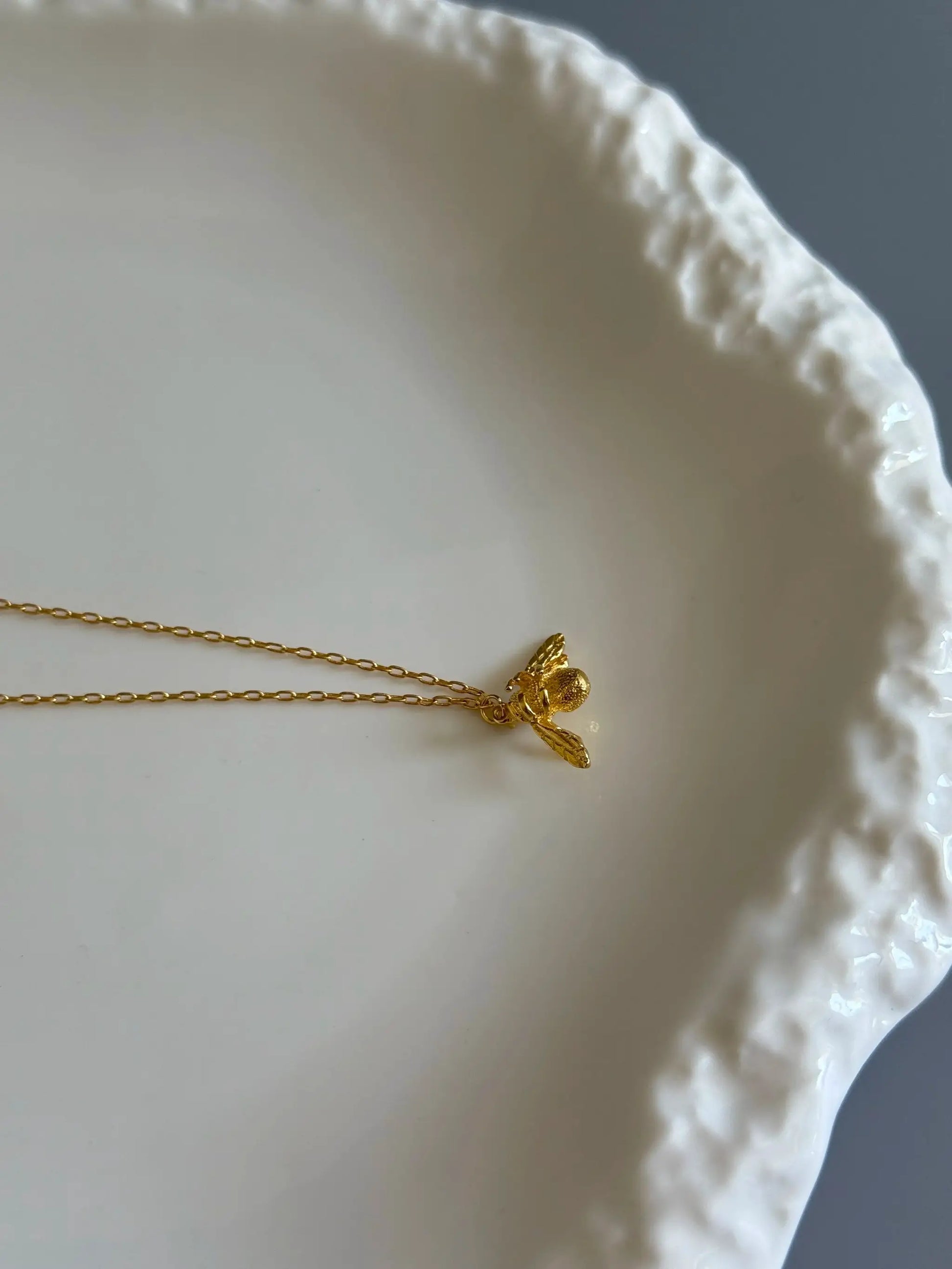 16K Gold Plated 925 Sterling Silver Big Bee Anklet by LAURRÈ Jewellery