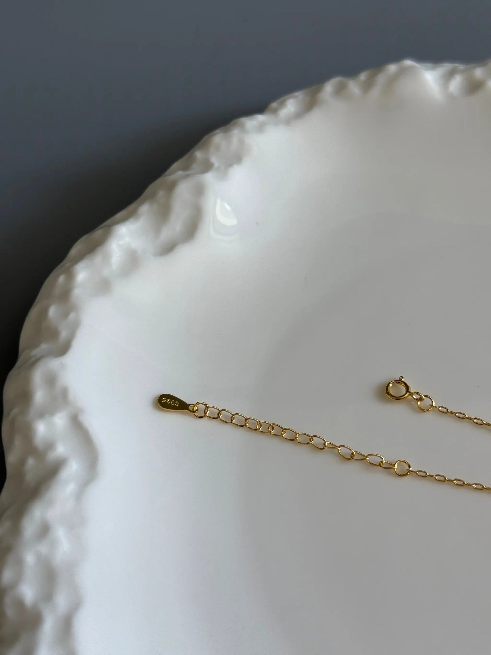 16K Gold Plated 925 Sterling Silver Big Bee Anklet by LAURRÈ Jewellery