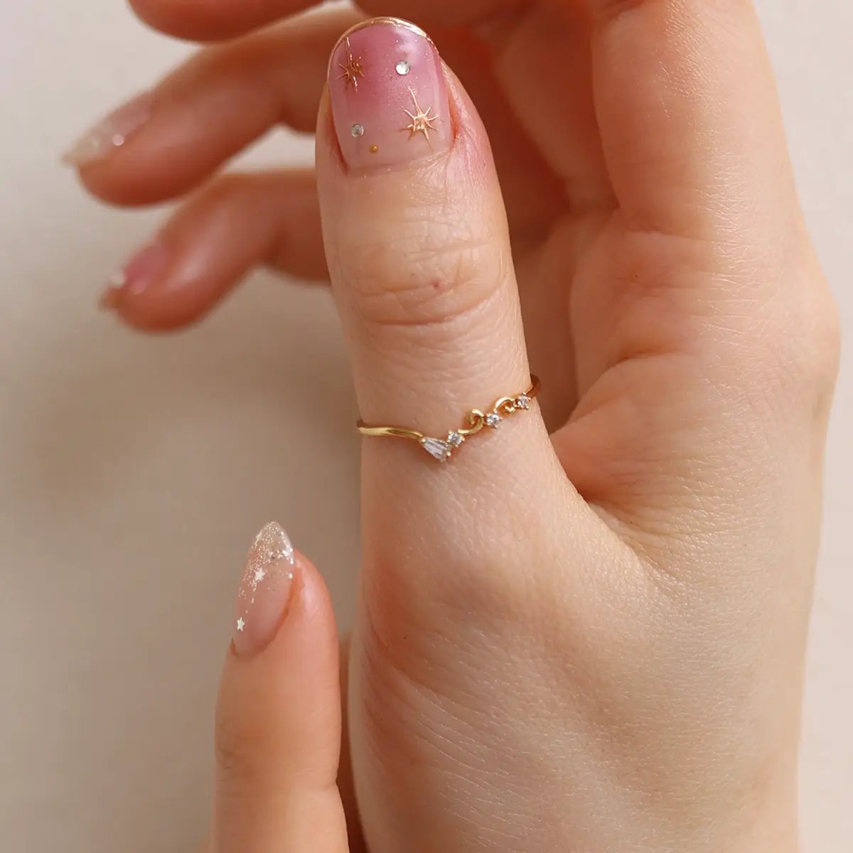 Viva Sparkle Ring by Nabi London