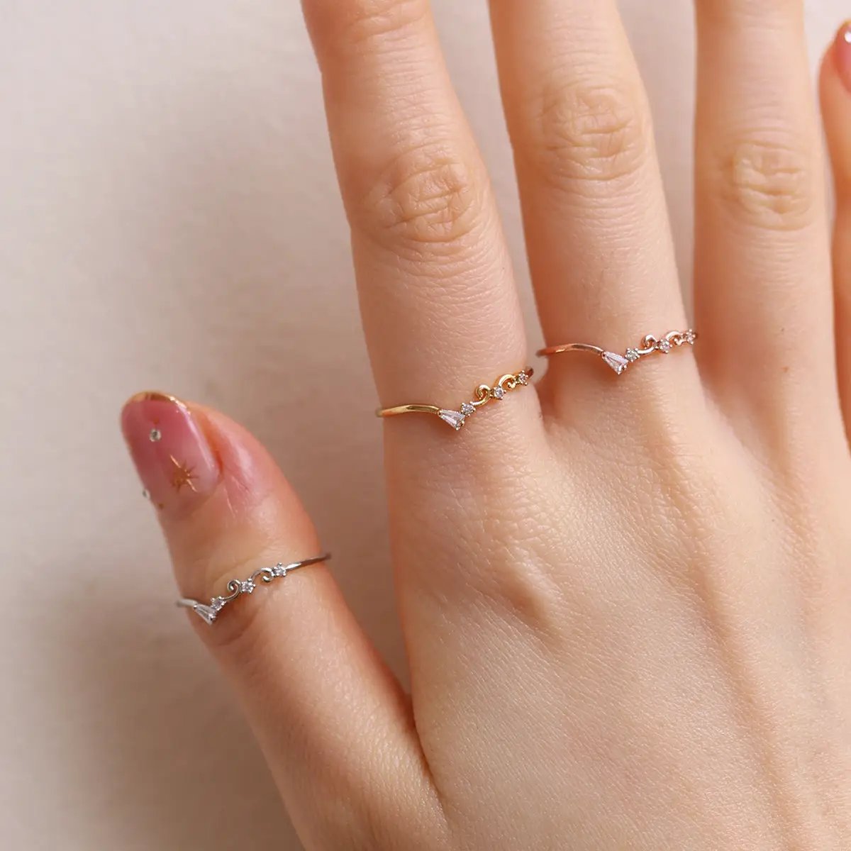 Viva Sparkle Ring by Nabi London