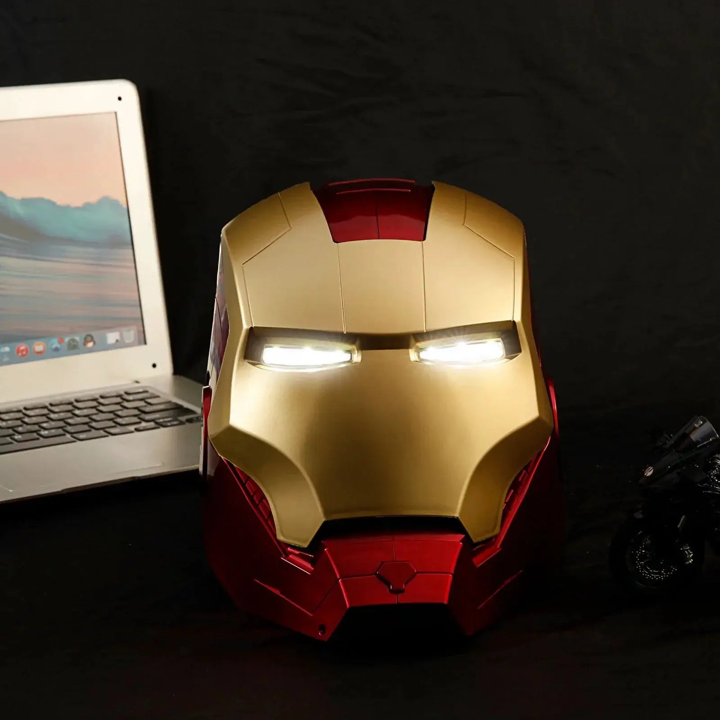 Marvel Avengers Iron Man Helmet Model by Cashymart