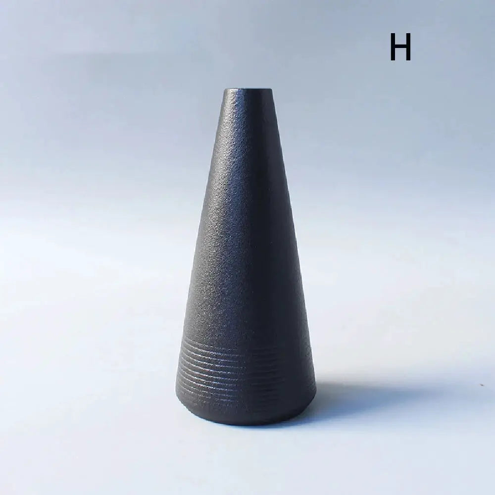 Ceramic Small flower Vase Home Decoration Crafts Tabletop Ornament Simplicity Japanese-style Decoration by All Mart Bristol Ltd
