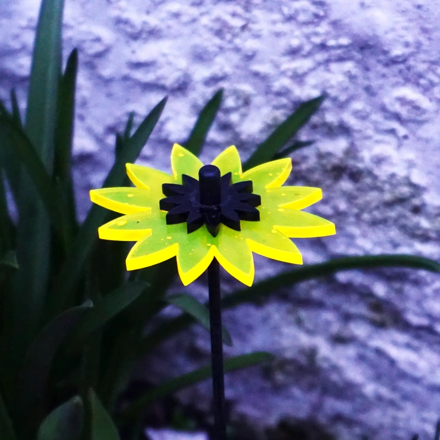 Large Garden Decor Ornaments Set of 3 'Sunflowers' by Sun Catcher Garden Decor