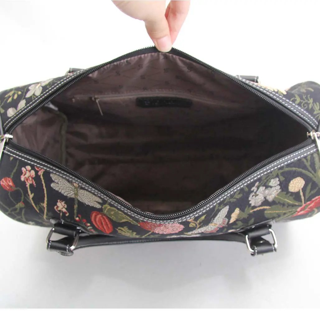 Morning Garden Black - Travel Bag by Signare Tapestry