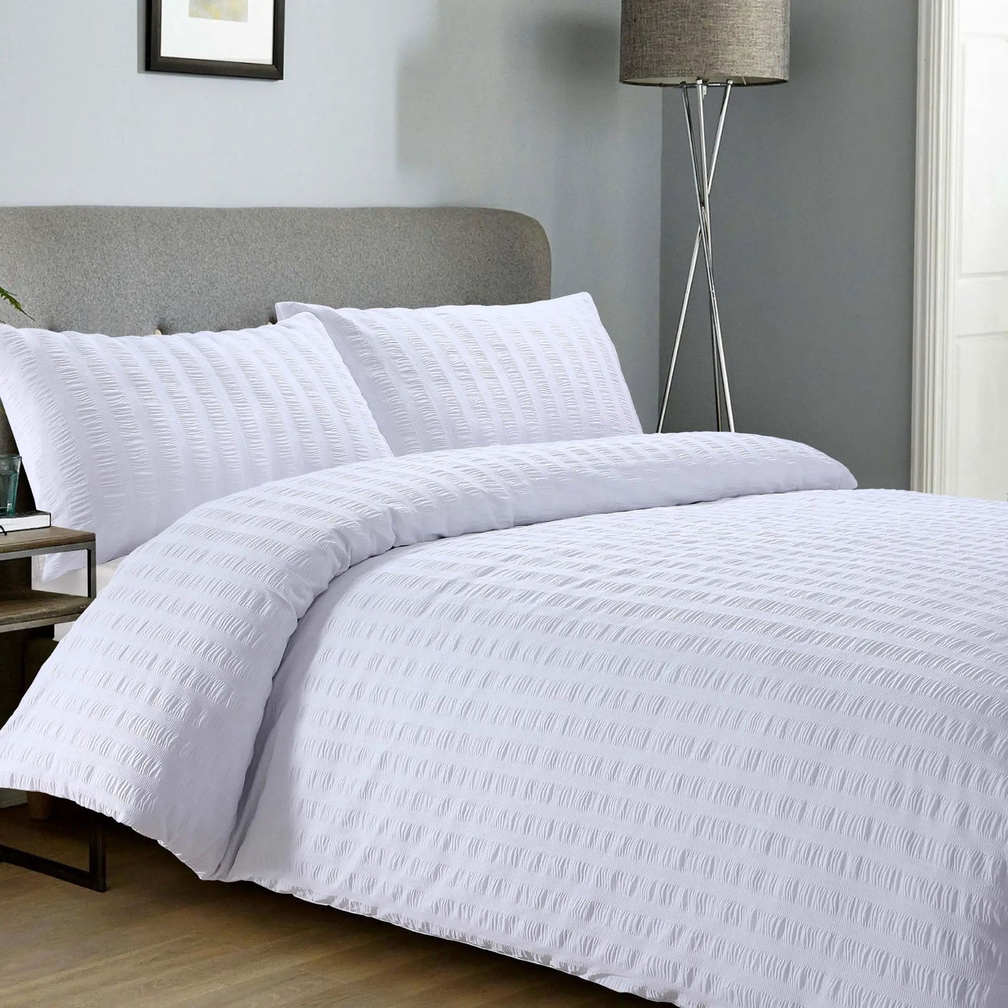 Seersucker White polycotton duvet cover set by Bellissimo Home