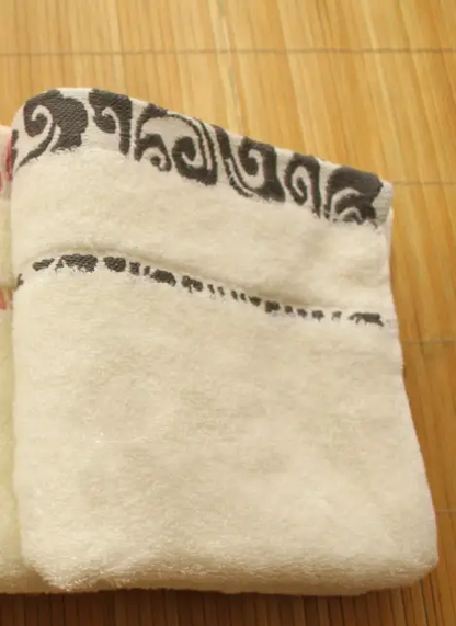 High quality pure cotton crepe-free jacquard Xiangyun thickening face towel by Dropshipman