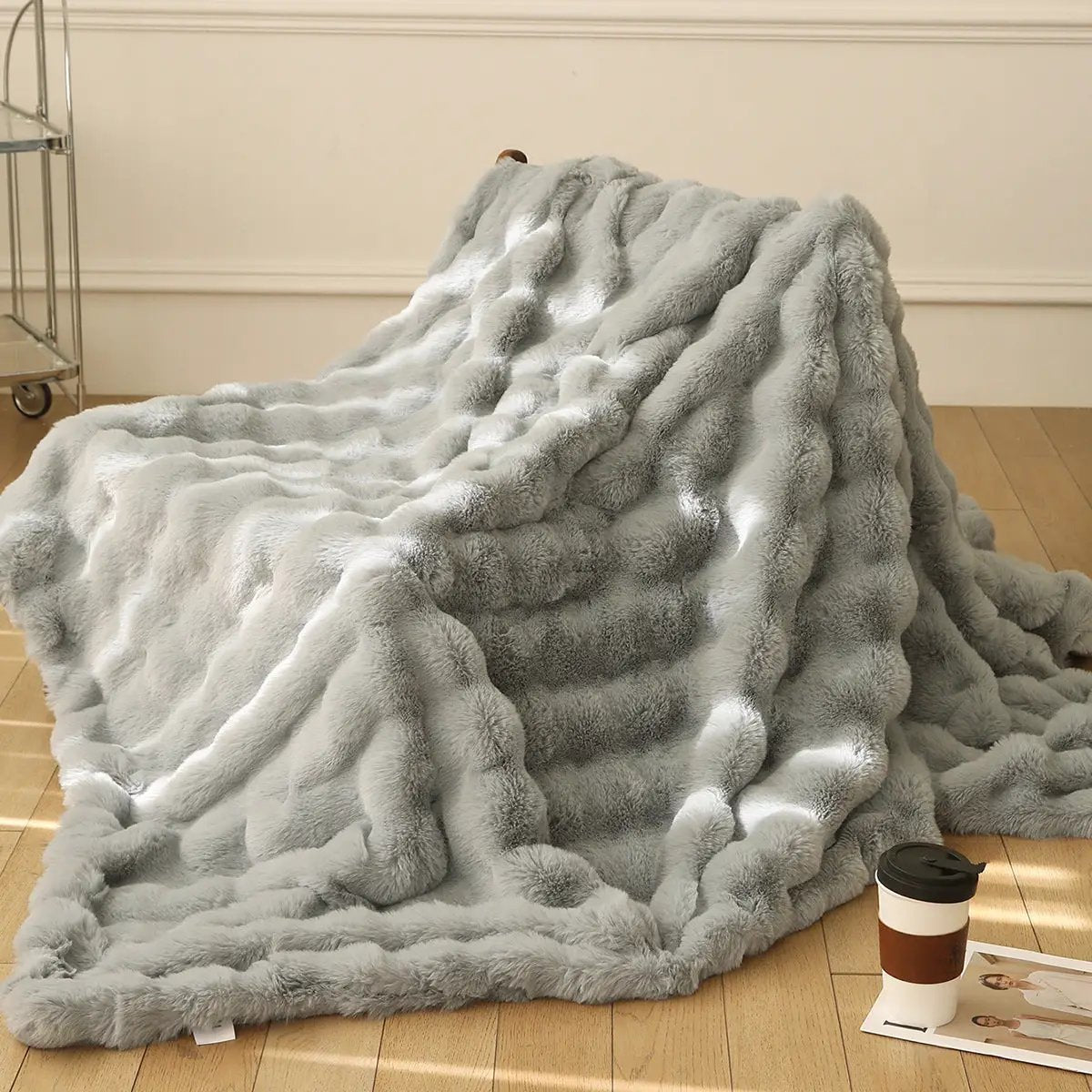 Polyester Carpet Rabbit Bubble Velvet Thickened Nap Blanket Quilt by Dropshipman