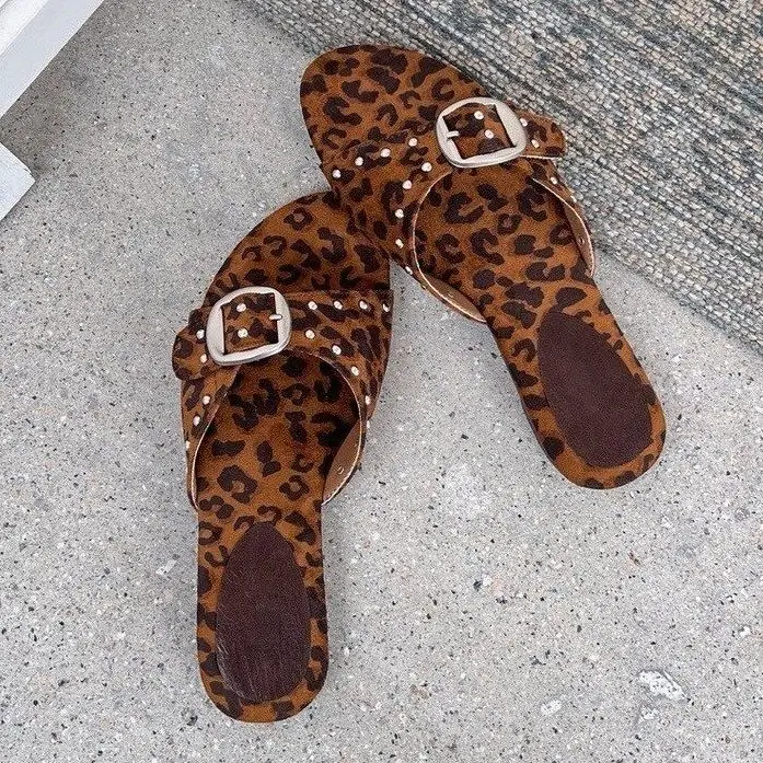 2026 Summer New French Style Buckle Slide Sandals Women Flat Leopard Print Beach Holiday Outdoor Slippers by Dropshipman