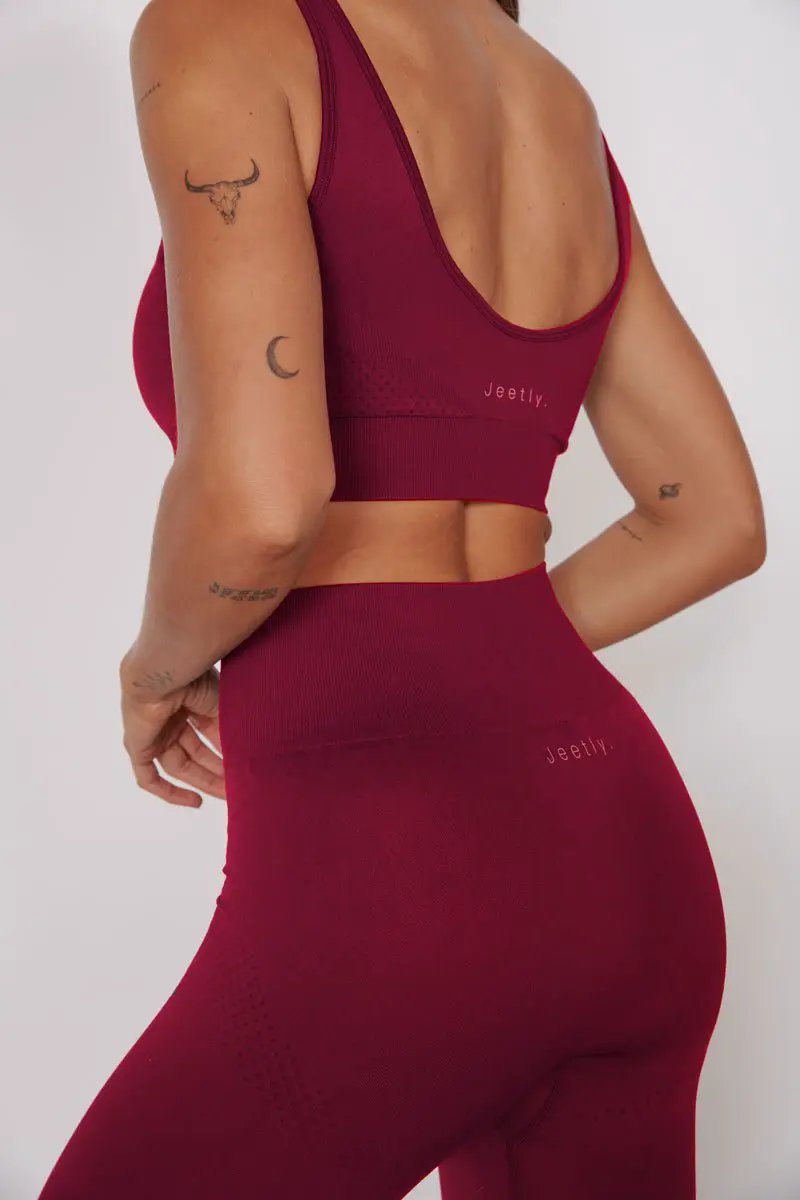 Alice Petite Magenta Seam Free Sports Bra by Jeetly.com