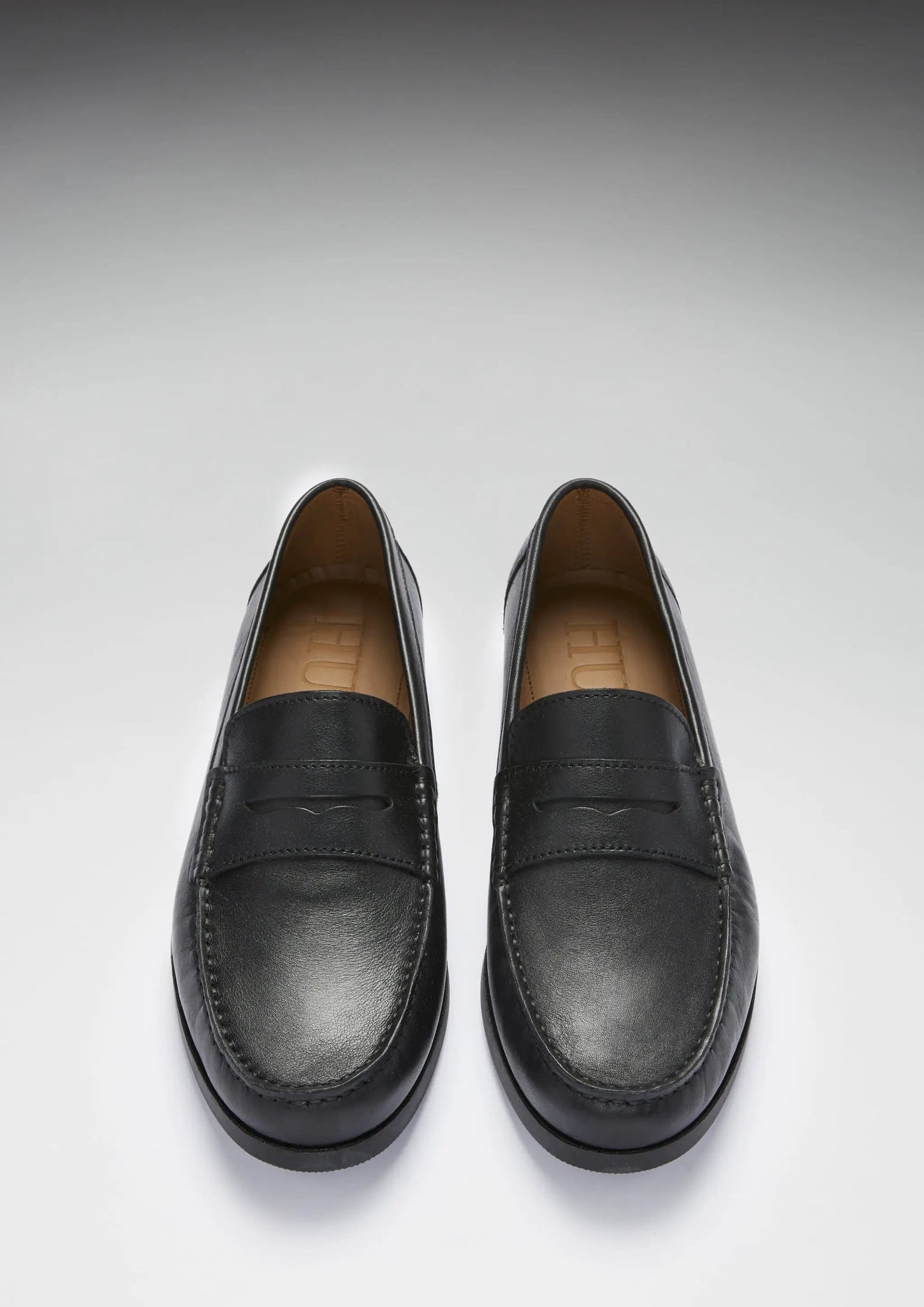 Boat Loafers, black leather by Hugs & Co.
