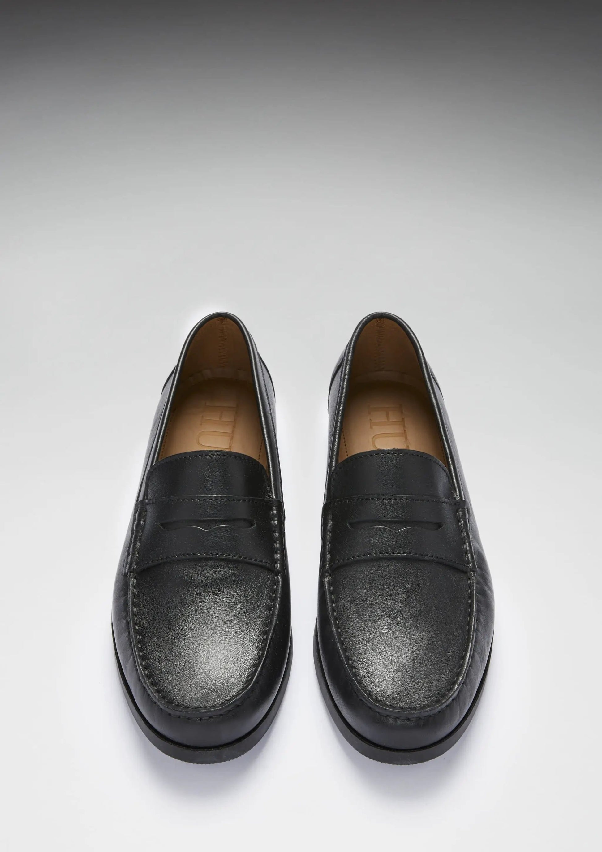 Boat Loafers, black leather by Hugs & Co.