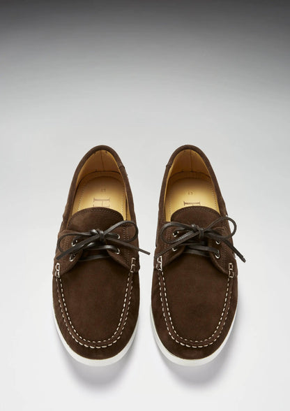 Deck Shoes, brown suede by Hugs & Co.